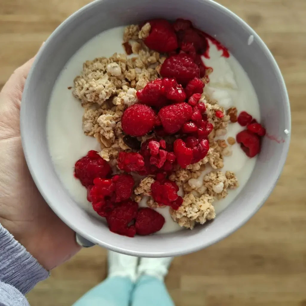 Iogurte nutritivo com frutas