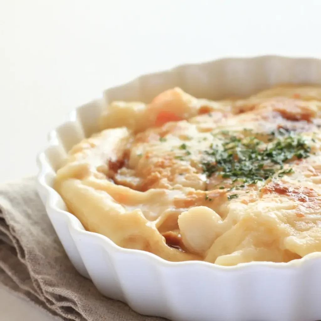 Penne Gratinado com Queijo e Presunto